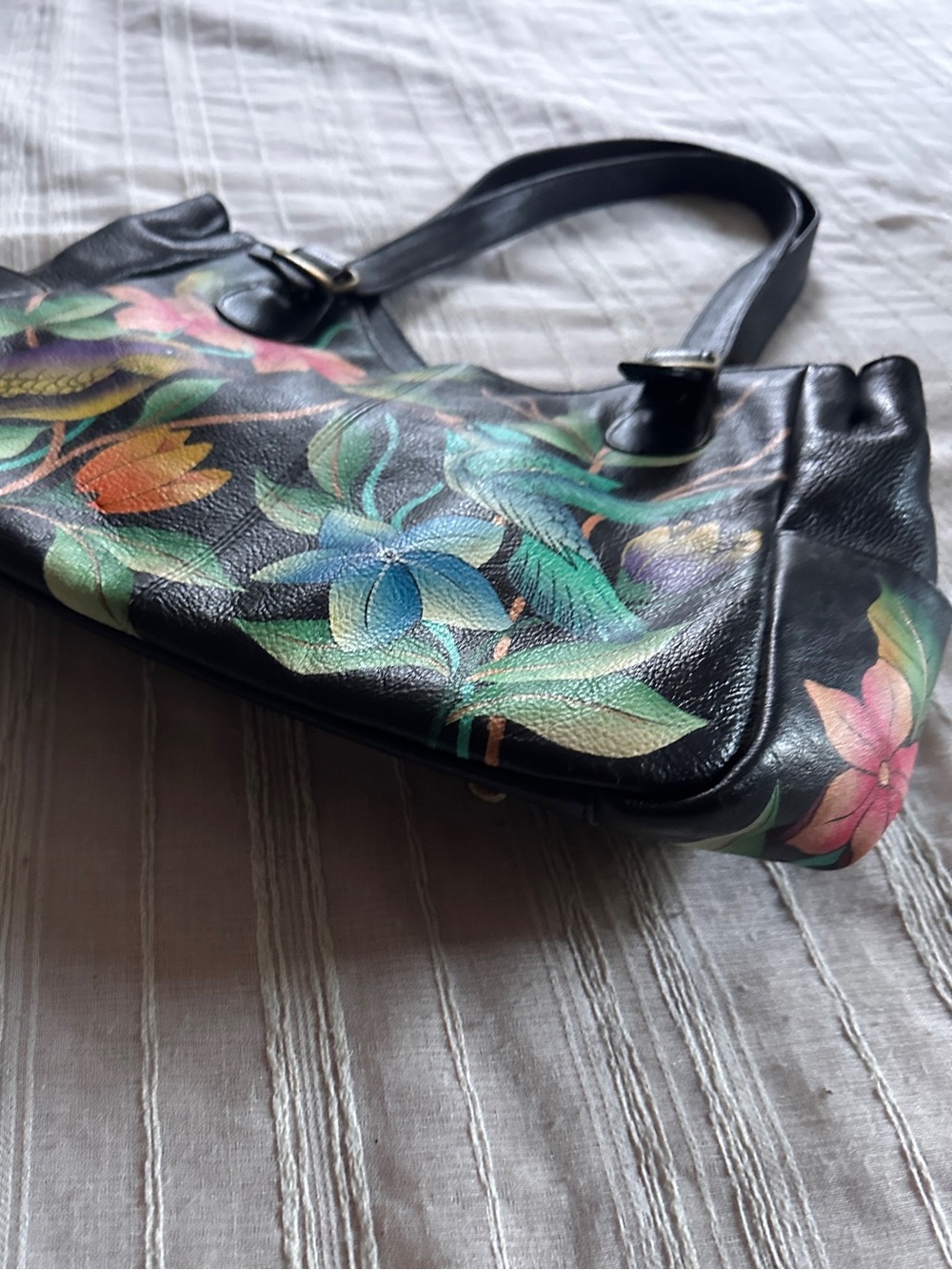 Anna by Anuschka Hand Painted Leather Shoulder Bag | Birds in Paradise Black - Picture 13 of 16
